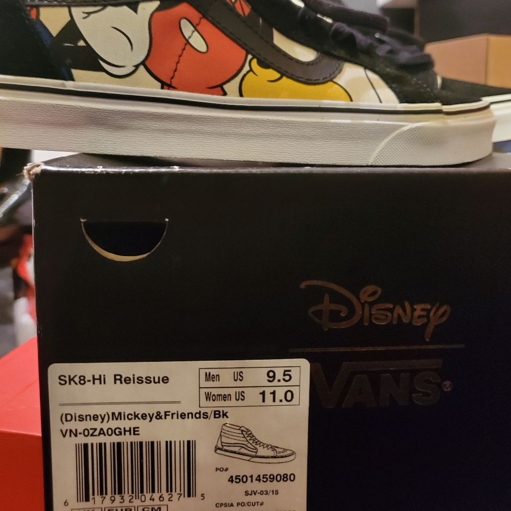 Disney vans - Picture 2 of 4